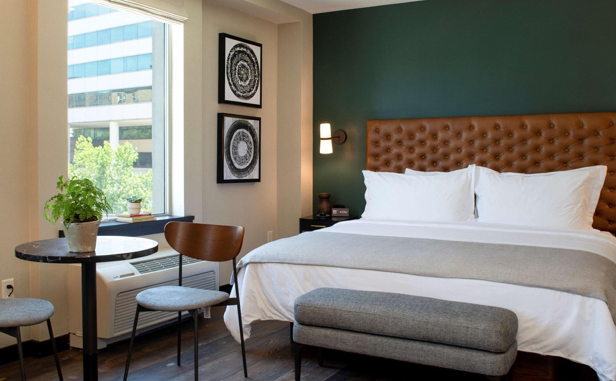 The Lloyd Stamford, Tapestry Collection By Hilton Hotel Bagian luar foto