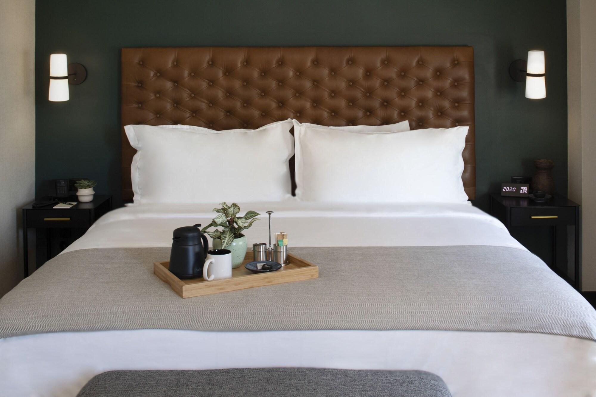The Lloyd Stamford, Tapestry Collection By Hilton Hotel Bagian luar foto