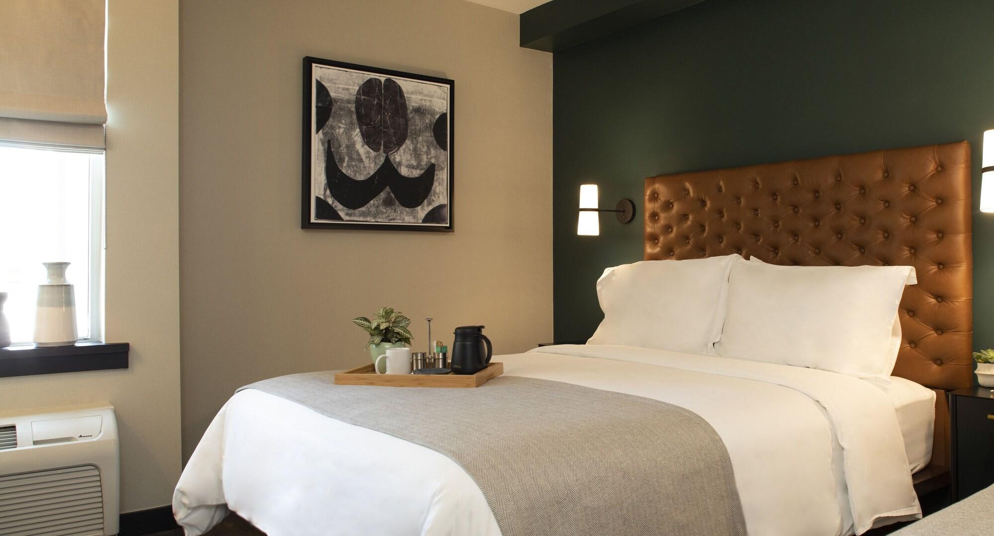 The Lloyd Stamford, Tapestry Collection By Hilton Hotel Bagian luar foto