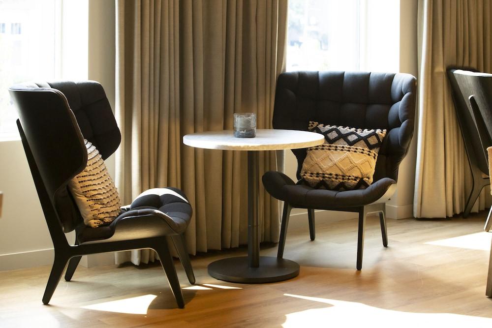The Lloyd Stamford, Tapestry Collection By Hilton Hotel Bagian luar foto