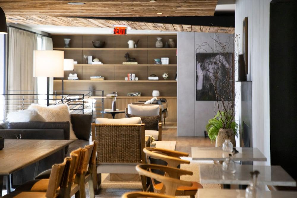 The Lloyd Stamford, Tapestry Collection By Hilton Hotel Bagian luar foto