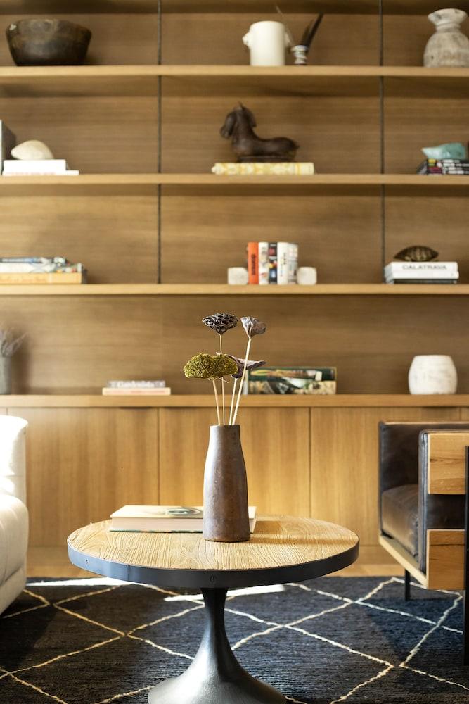 The Lloyd Stamford, Tapestry Collection By Hilton Hotel Bagian luar foto