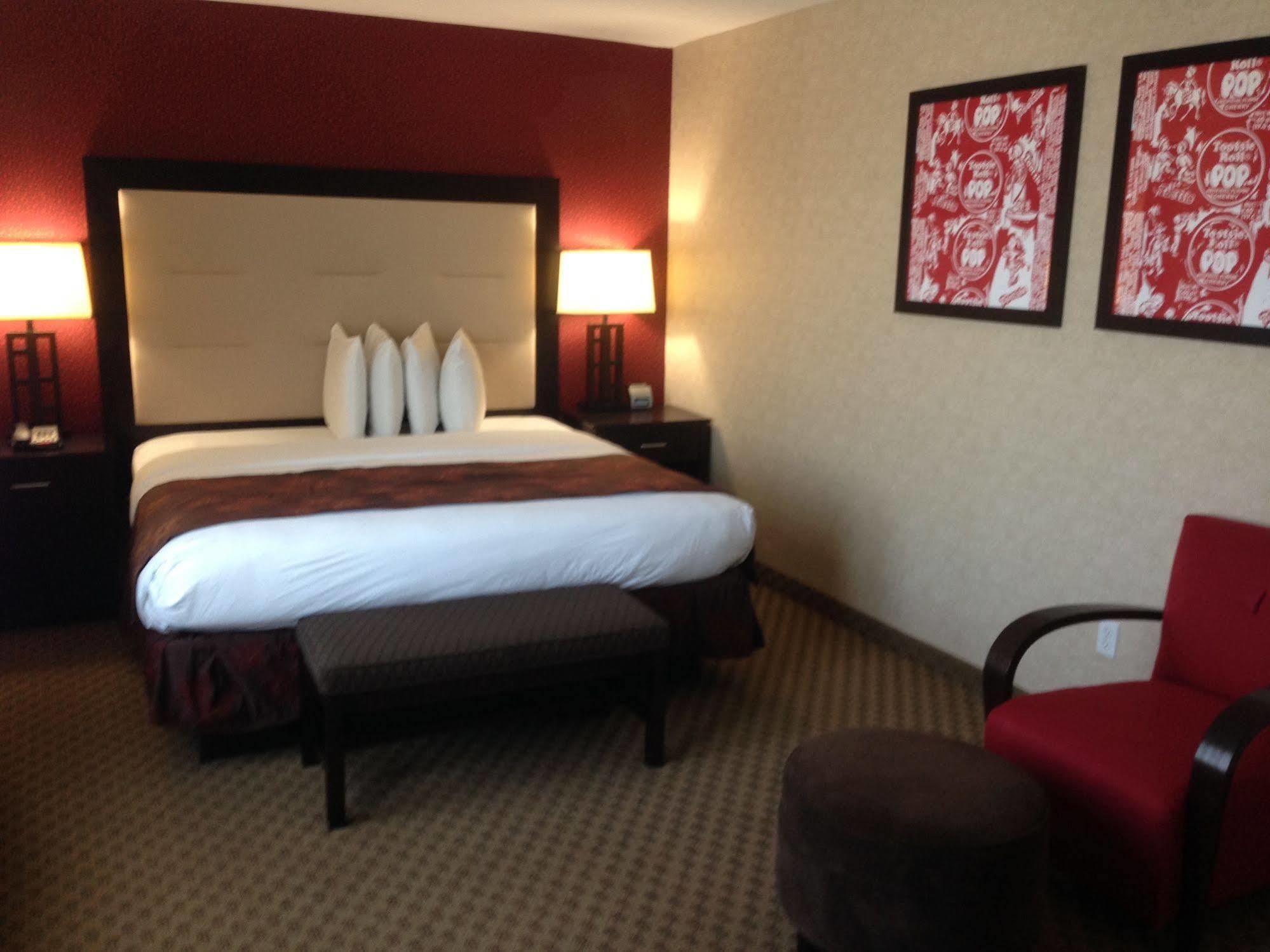 The Lloyd Stamford, Tapestry Collection By Hilton Hotel Bagian luar foto